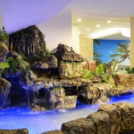 Lejlighed Amazing Apartment Study In Mahmutlar View To Old City Alanya